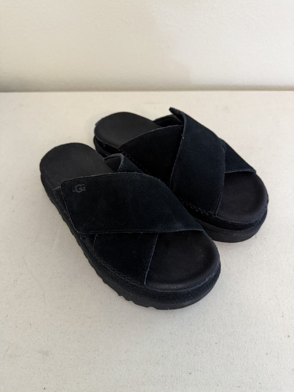Ugg Goldenstar Cross Slide Black Suede Men 7.5 Women 9